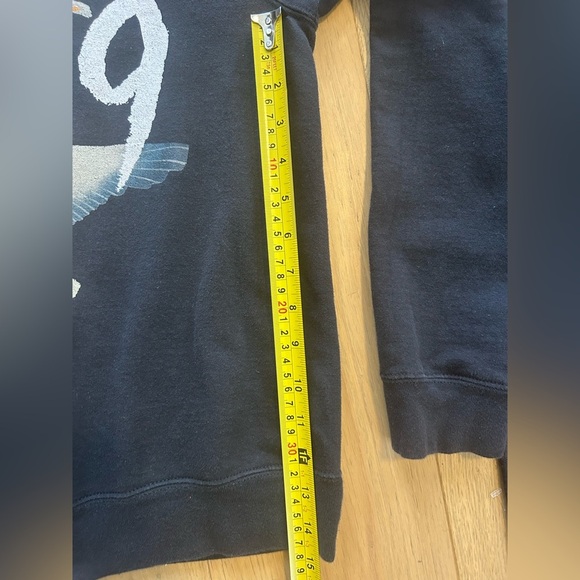 Taylor Swift inspired 1989 Seagulls Graphic Sweatshir - Picture 7 of 7